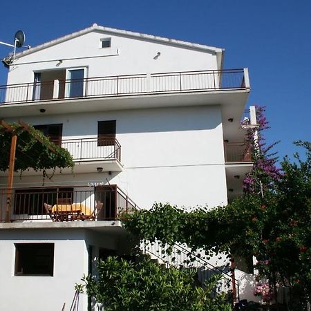 Apartmani Mladina Jelsa  Exterior photo